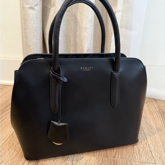 Radley London Elegant Black Satchel - Picture 1 of 7